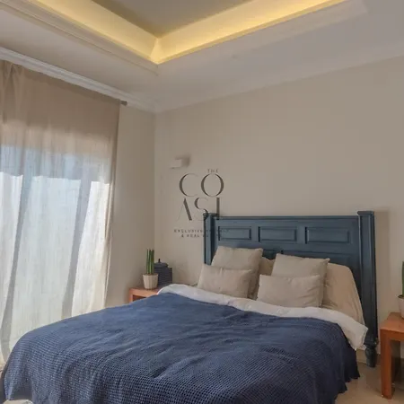 Private House With Garden & Pool By The Coast Exclusive Lagos