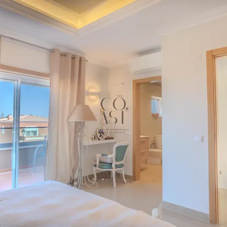 Private House With Garden & Pool By The Coast Exclusive * Lagos