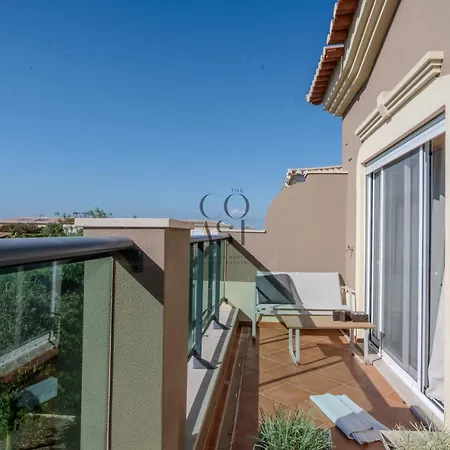 Private House With Garden & Pool By The Coast Exclusive Lagos