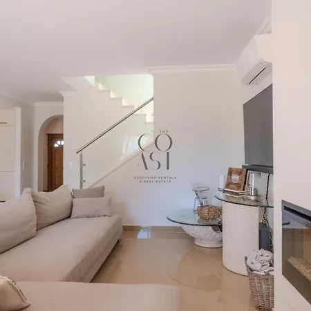 Private House With Garden & Pool By The Coast Exclusive Villa Lagos