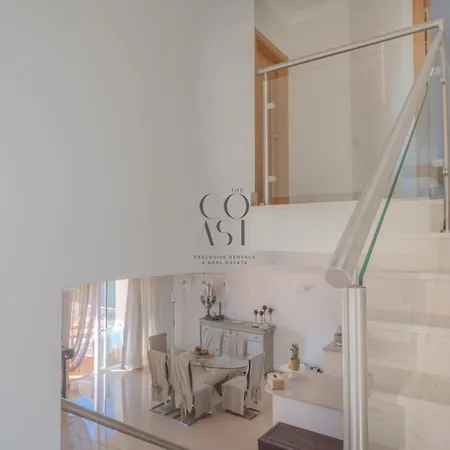 Villa Private House With Garden & Pool By The Coast Exclusive Lagos
